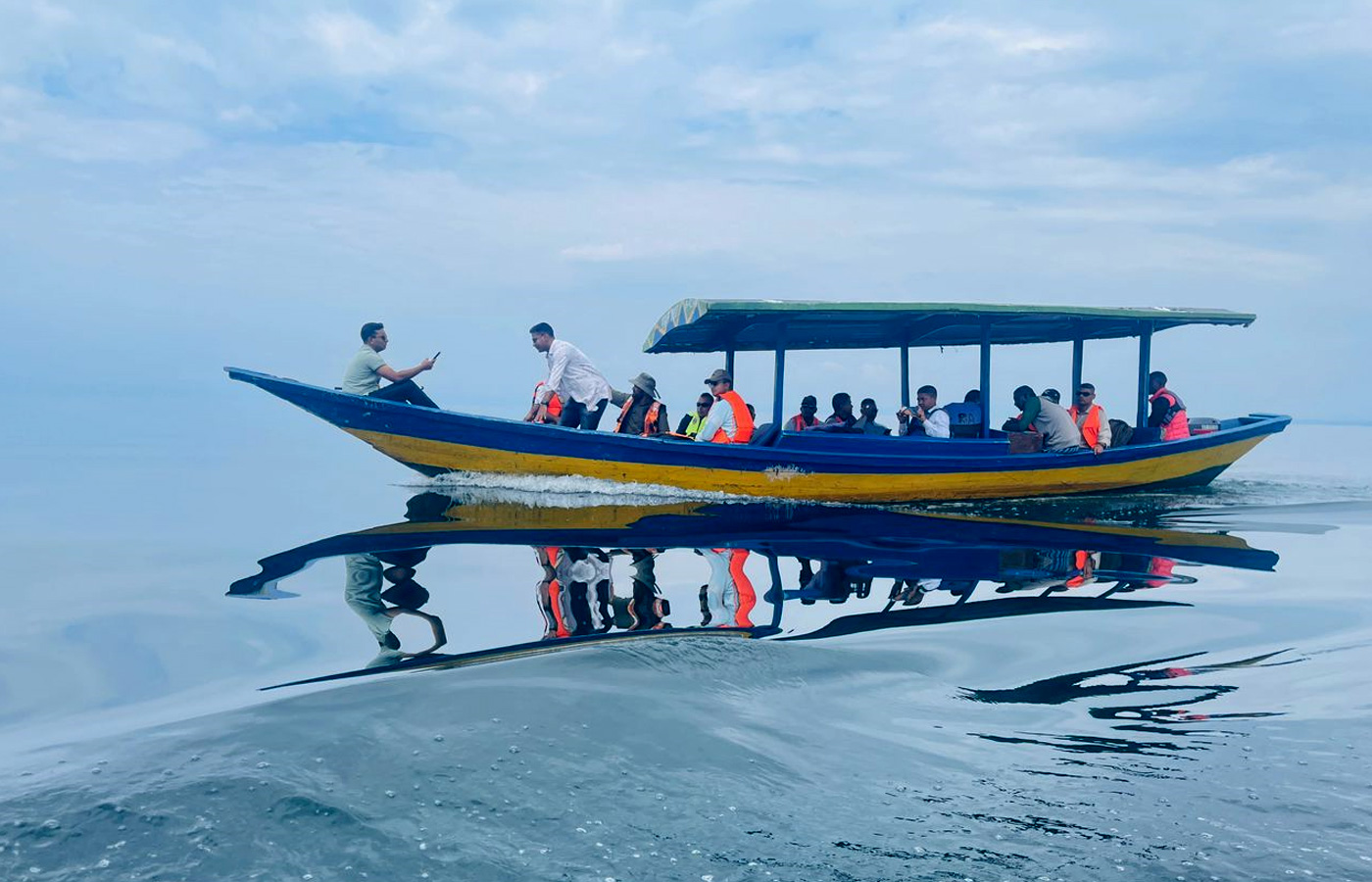 excursion-on-lake-kivu